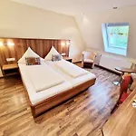 Gasthof Landgasthof Rebstock 3*