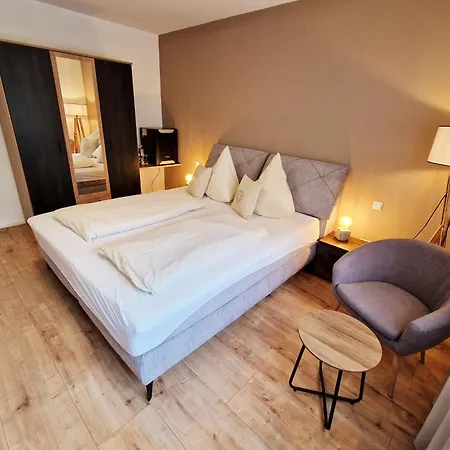 Inn Landgasthof Rebstock Ottenhofen im Schwarzwald