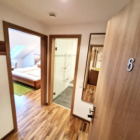 بيت ريفي Landgasthof Rebstock