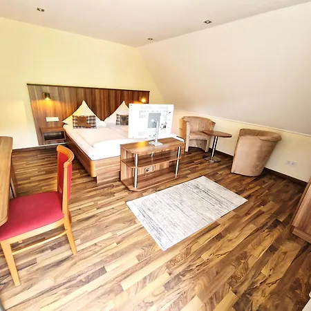 Inn Landgasthof Rebstock Ottenhofen im Schwarzwald