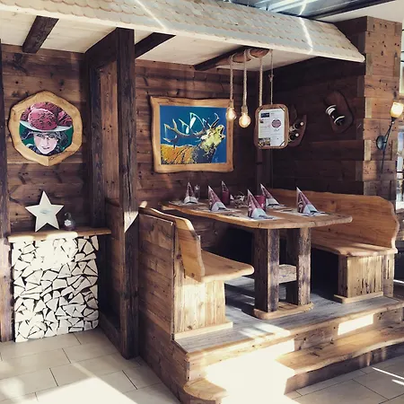 Landgasthof Rebstock אורחן 3*