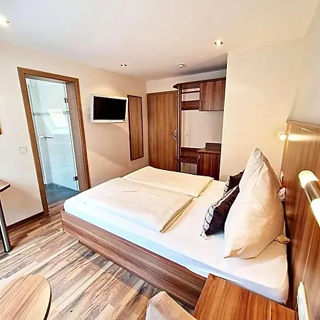 Inn Landgasthof Rebstock Ottenhofen im Schwarzwald